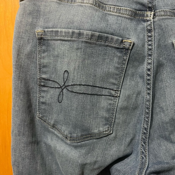 Levi's Denizen Mid Rise Skinny Blue Jeans - Picture 4 of 5